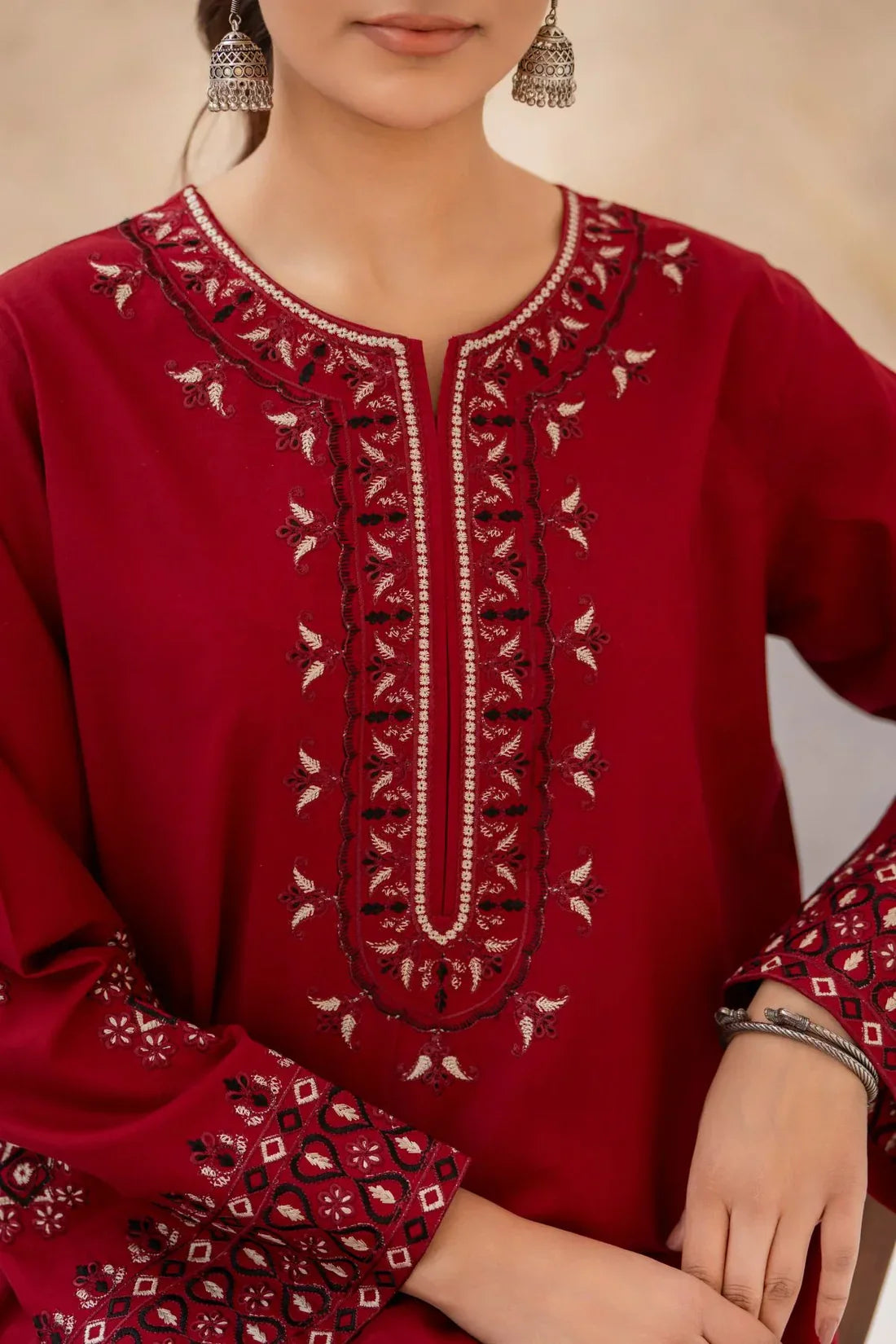 Nabeeha Emb 2pc